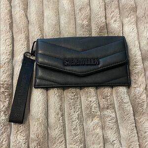 Steve Madden Quilted Black Wristlet